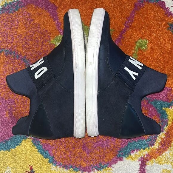 LIKE NEW DKNY PLATFORM COSMOS WEDGE SNEAKERS WOMEN’S SIZE 9 - Picture 6 of 13